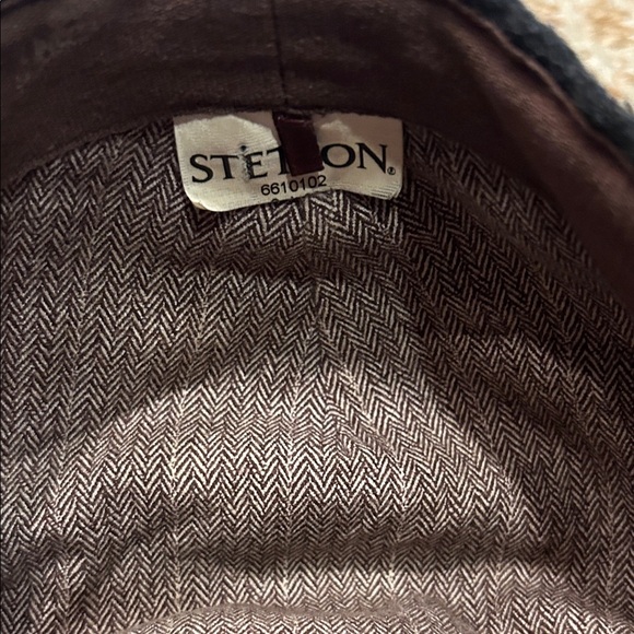 Steton Wool Driving Flat Cap - Picture 9 of 9